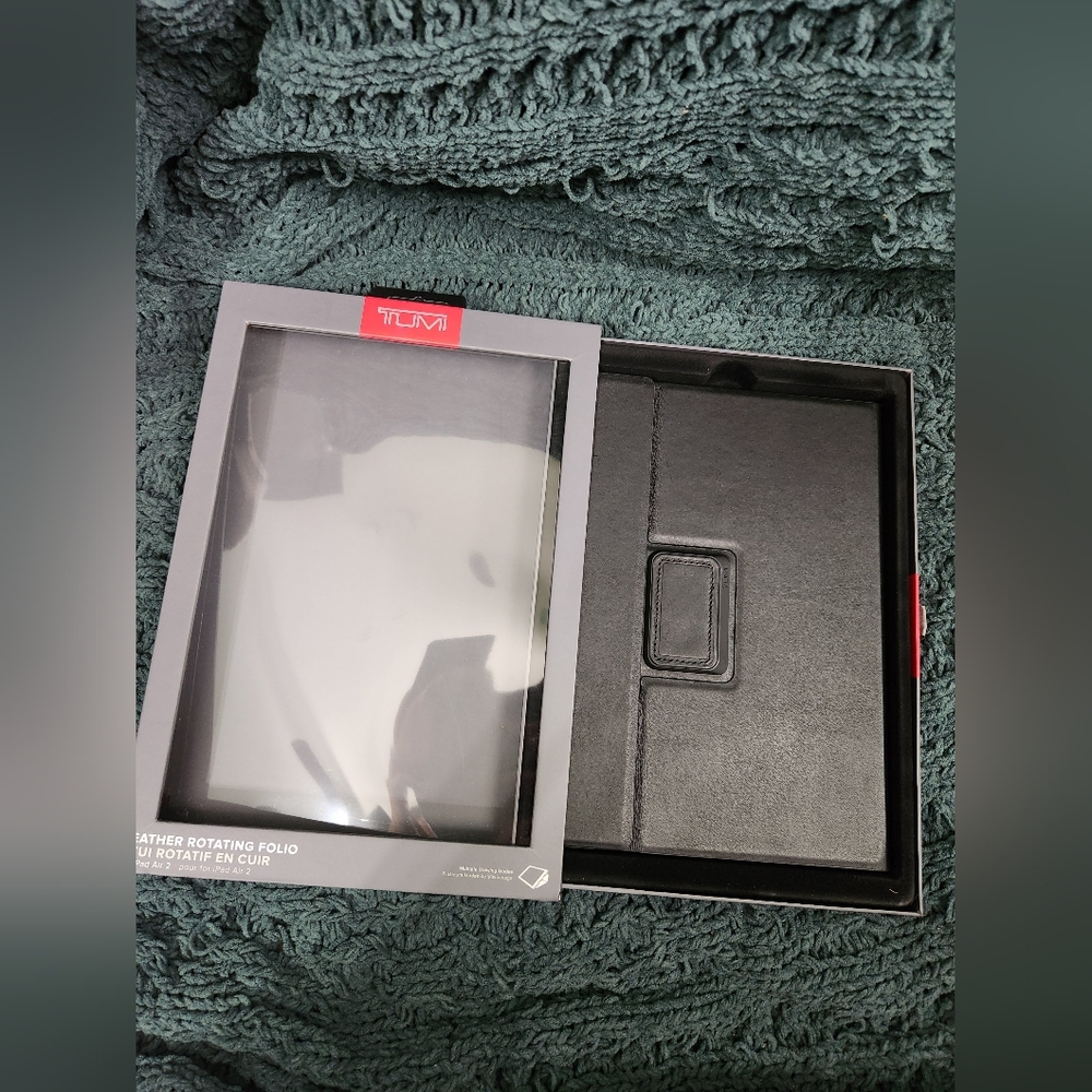 Tumi Black Leather Rotating Folio Case For Ipad Air 2 NWT